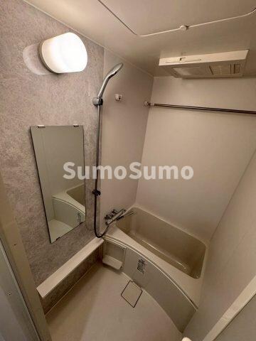 物件内観写真8　(きれいなお風呂です)