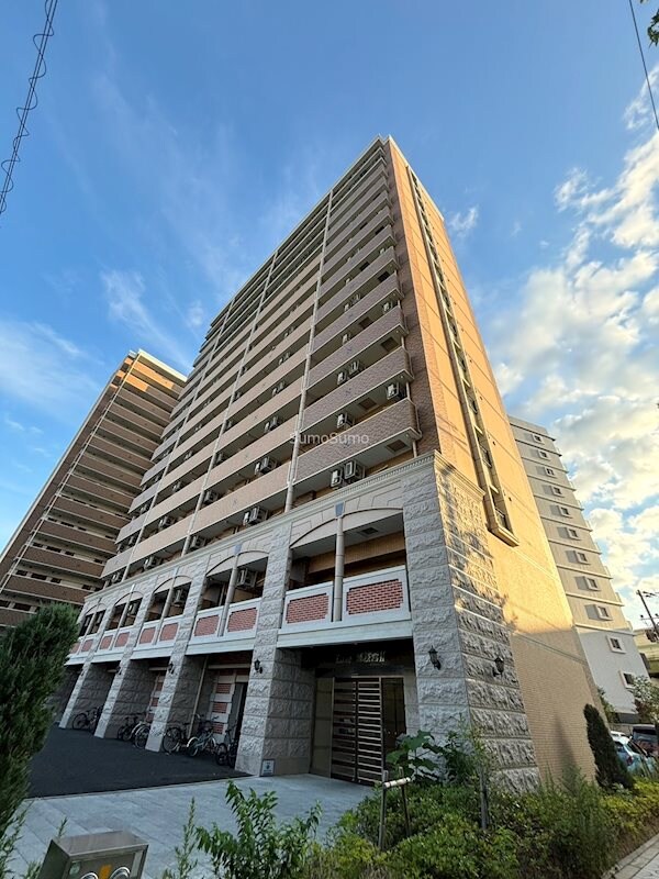 物件外観写真1　(建物外観を気になさる方へ、見た目の良い物件です)