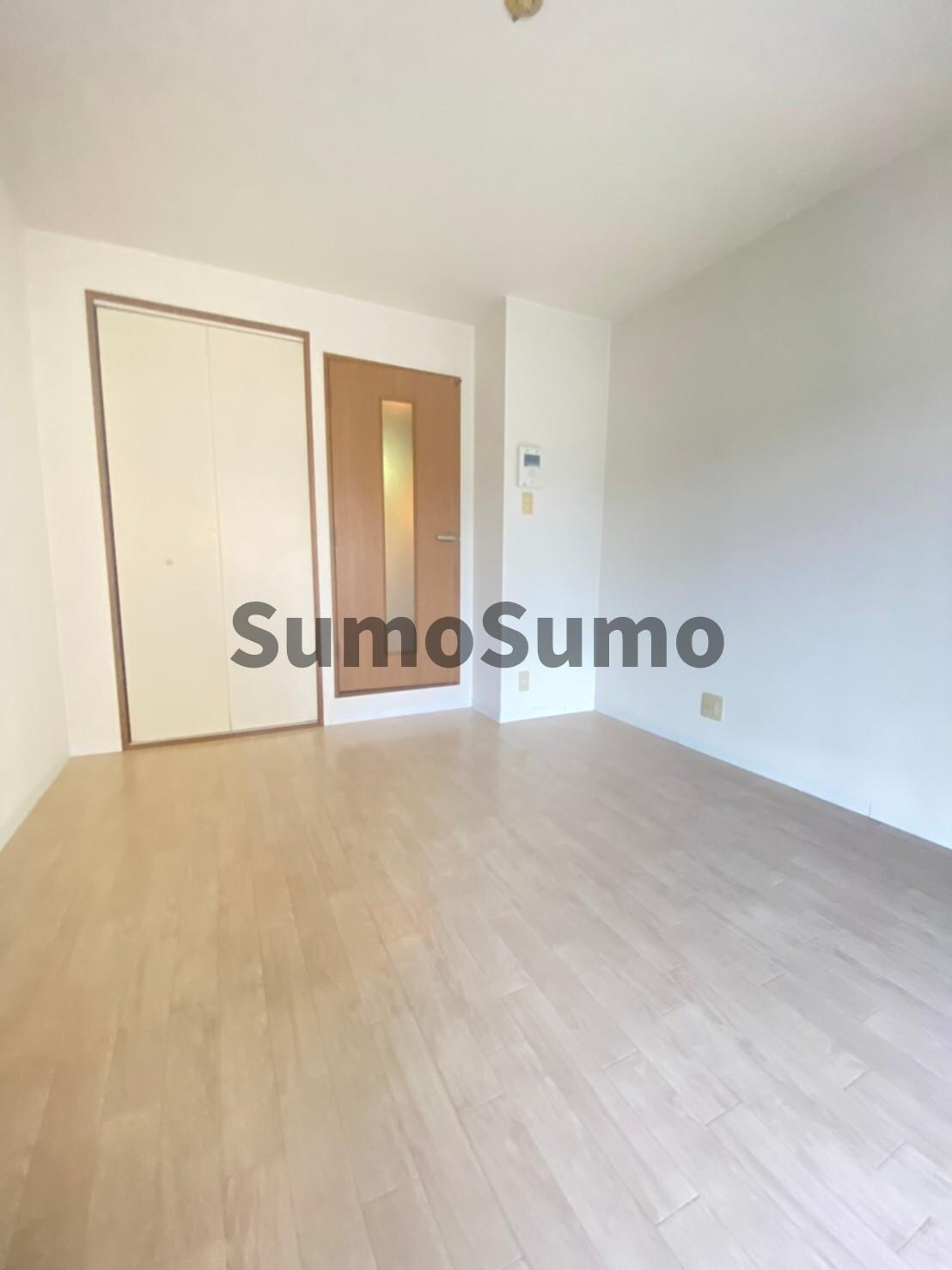 物件内観写真6　(ゆったり過ごせるリビングです)