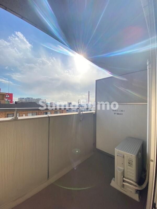 物件内観写真10　(バルコニー付きです)