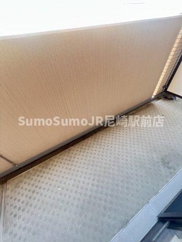 物件内観写真11　(落ち着いた時間を過ごせるバルコニーです)