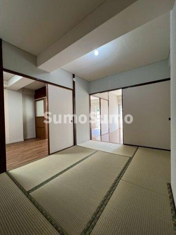 物件内観写真5　(和室があれば客間としても活用できます)