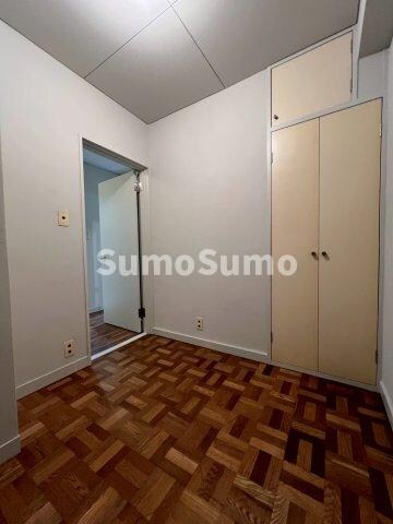 物件内観写真14　(使い勝手のいい洋室です)