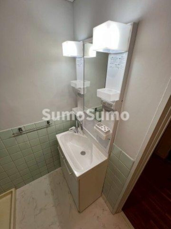 洗面・脱衣所(コンパクトで使いやすい洗面所)