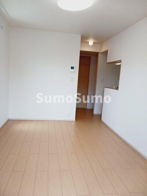 物件内観写真4　(使いやすいリビングです)