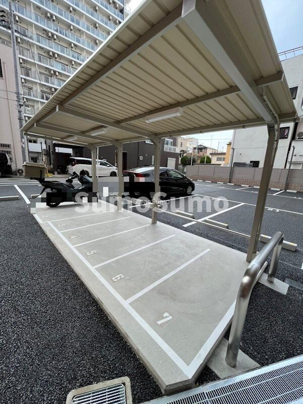 駐車場(外観もきれいです)