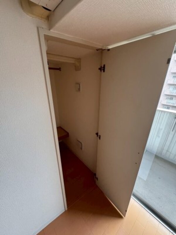 収納(たっぷりとした収納スペースです)