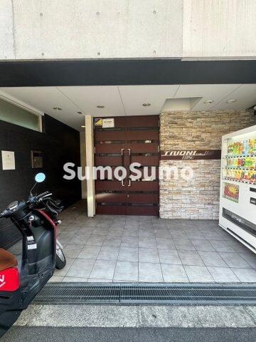 物件外観写真2　(毎日通るエントランスはこのようになっています)