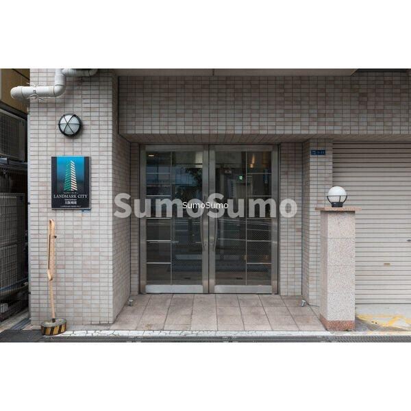 建物設備(落ち着いたエントランスです)