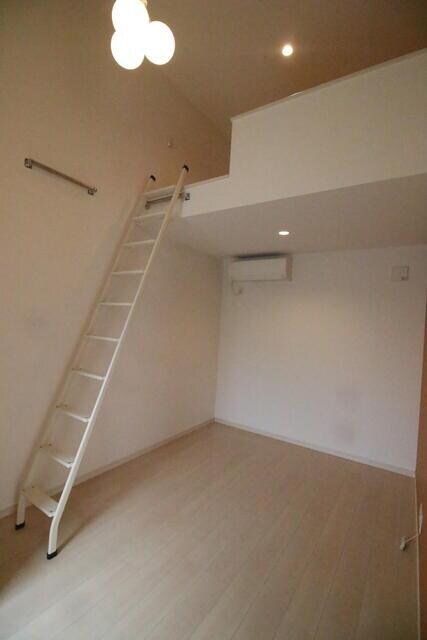 物件内観写真11　( )