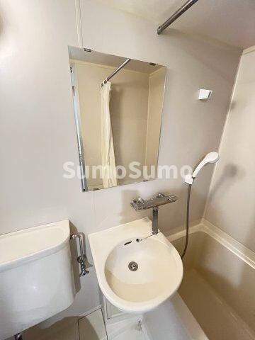 物件内観写真12　(使いやすい洗面所です)