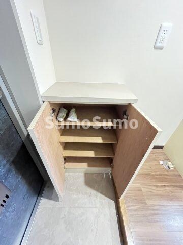 物件内観写真22　(ちょっとした収納スペースも充実しています)