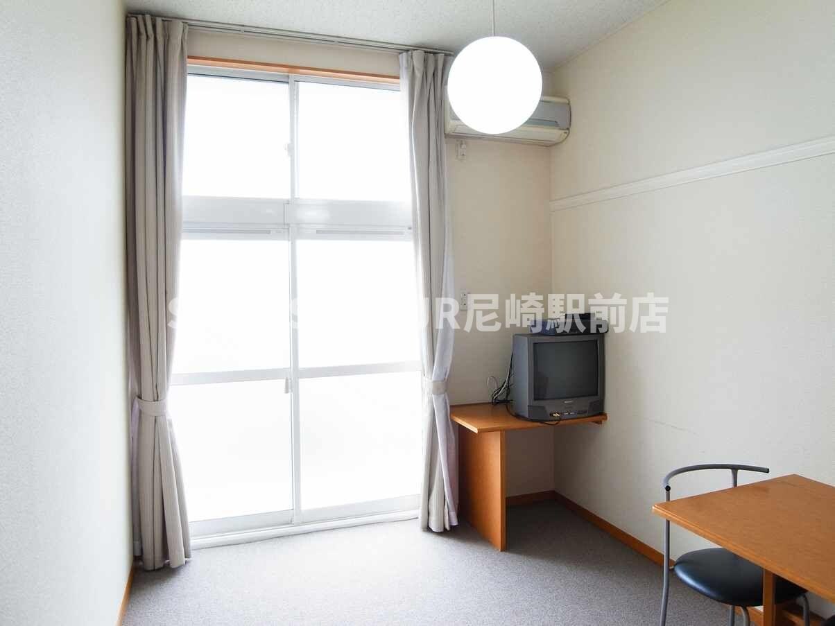 物件内観写真3　(落ち着いて過ごせるお部屋なので、寝室にいかがでしょうか)