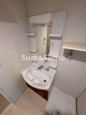 物件内観写真9　(忙しい朝には欠かせない洗面所です)