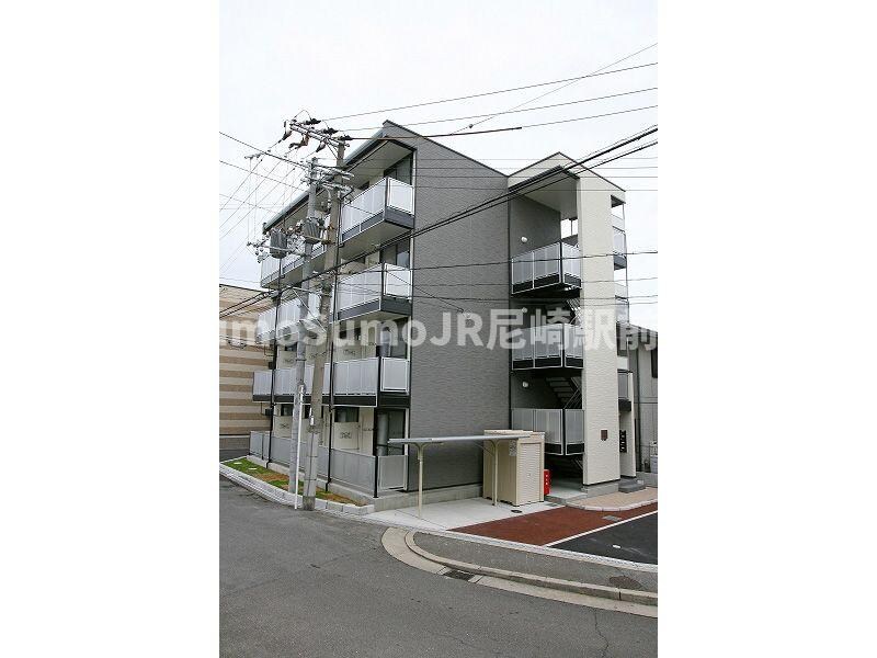 物件外観写真1　(きれいな外観です)