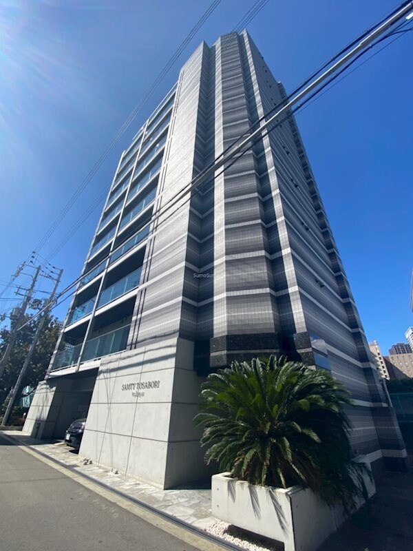 物件外観写真1　(外観もきれいです)