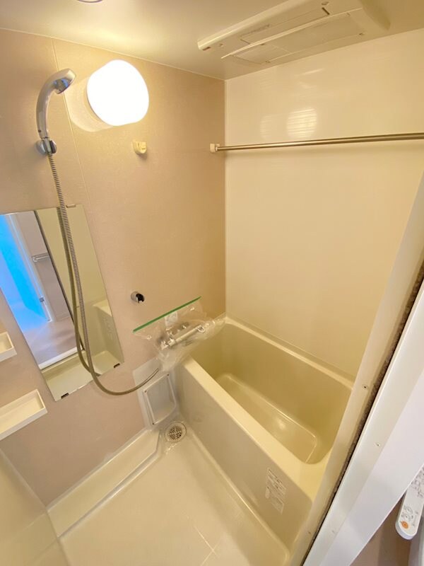 物件内観写真8　(お風呂で日々の疲れを落としましょう)
