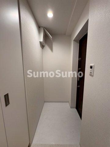 物件内観写真4　(シンプルで使いやすい玄関です)