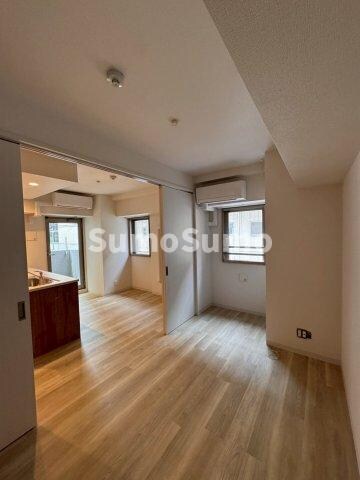 物件内観写真5　(リビングです)