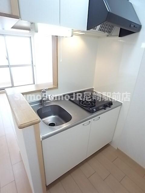 物件内観写真4　(キッチンでお料理をお楽しみください)