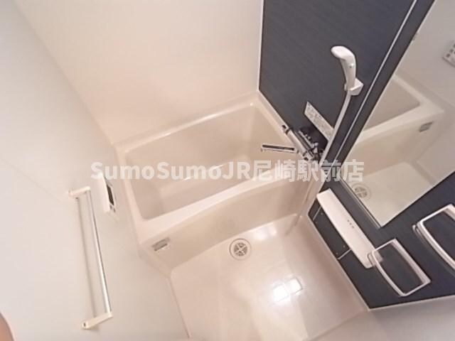 物件内観写真6　(コンパクトで使いやすいお風呂です)