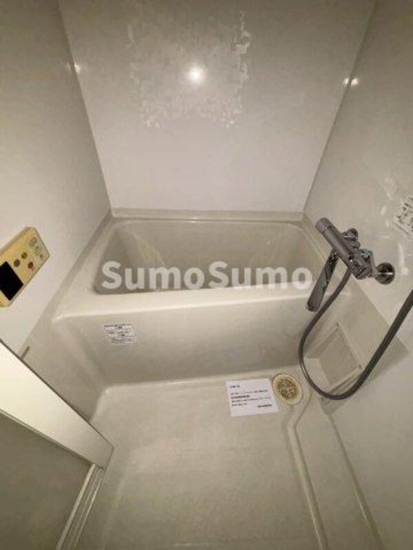 浴室(日々の疲れを癒すお風呂付です)