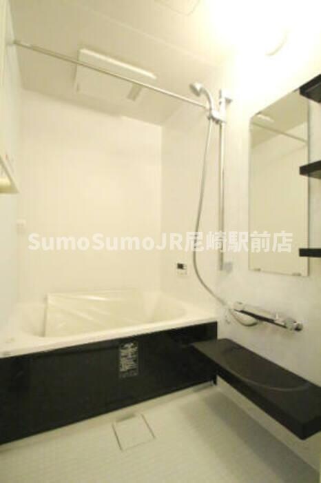 物件内観写真6　(落ち着いた空間のお風呂です)