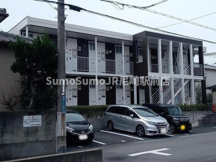 物件外観写真4　(外観もきれいです)