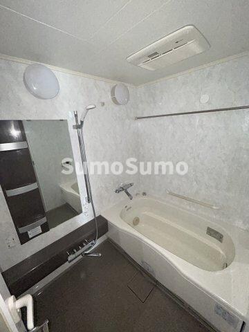 物件内観写真9　(お風呂です)