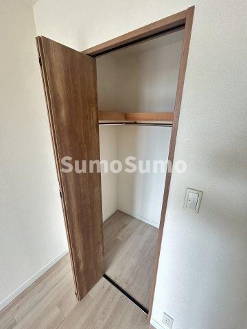 物件内観写真13　(ちょっとした収納スペースも充実しています)