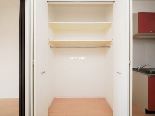 物件内観写真14　(収納のためのスペースです)