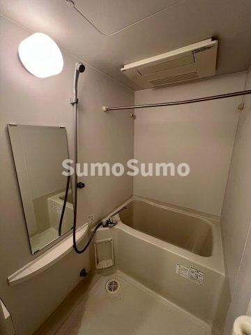 物件内観写真10　(コンパクトで使いやすいお風呂です)