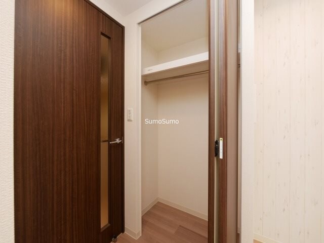 物件内観写真15　(ちょっとした収納スペースも充実しています)