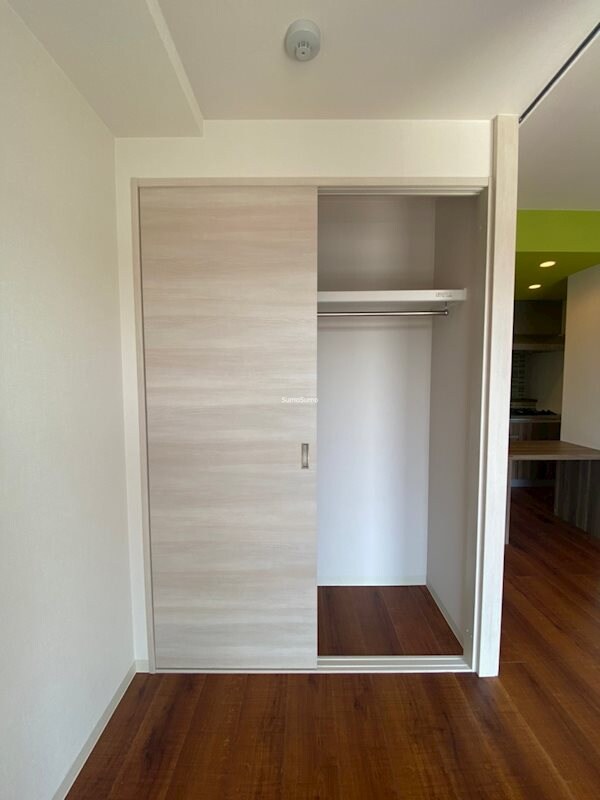 物件内観写真13　(小物を収納するのに便利です)