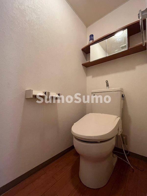 トイレ(コンパクトで使いやすいトイレです)
