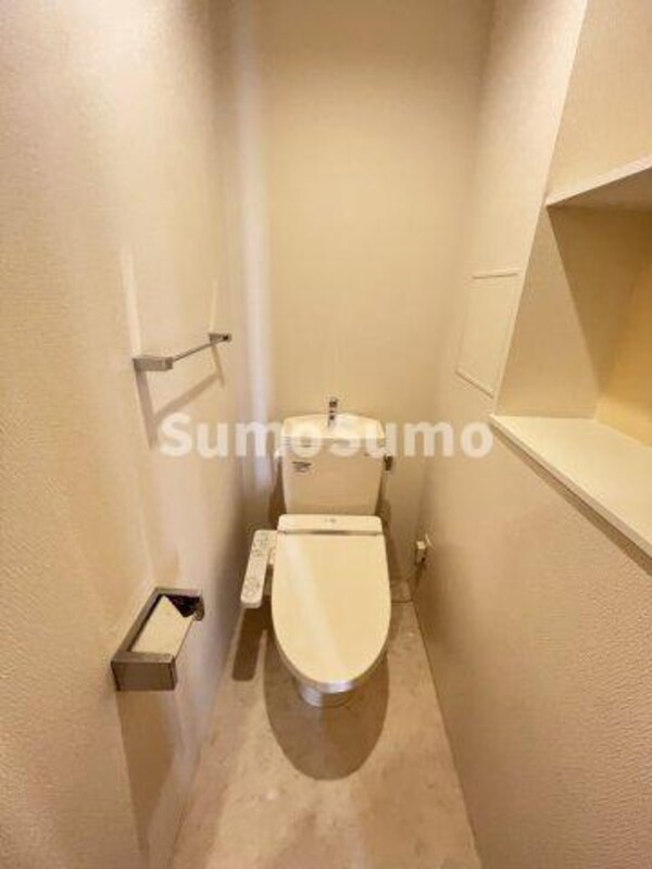 トイレ(シンプルで使いやすいトイレです)
