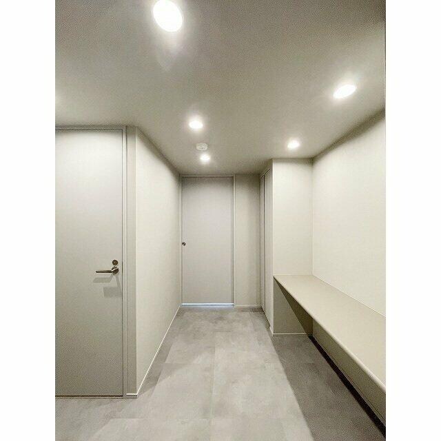 物件外観写真2　( )