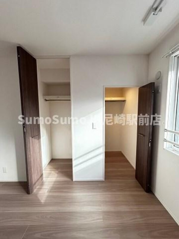 居室(おしゃれな居間です)