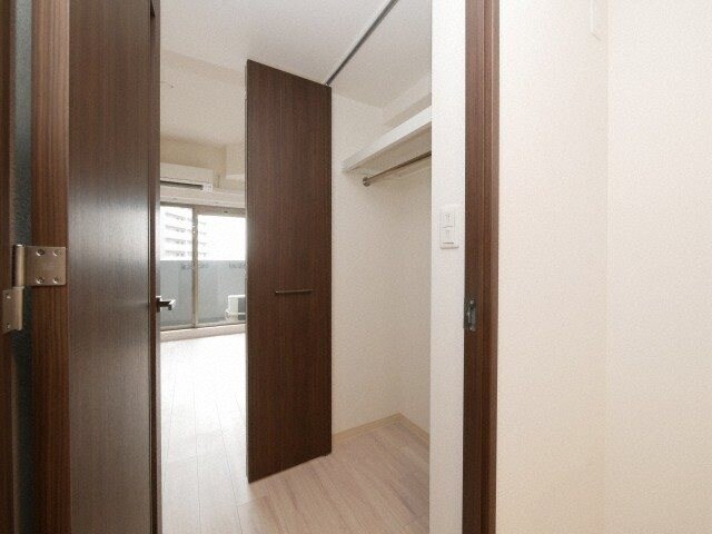 物件内観写真12　(ちょっとした収納スペースも充実しています)