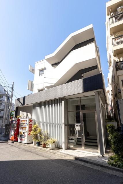 物件外観写真1　( )