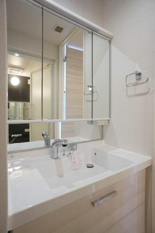 洗面・脱衣所( )