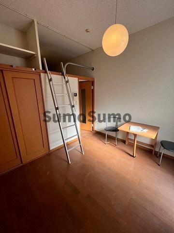 物件内観写真6　(ゆったり過ごせるリビングです)