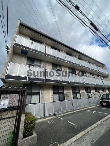 物件外観写真3　(外観もきれいです)