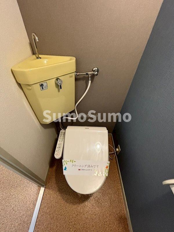 トイレ(シンプルで使いやすいトイレです)