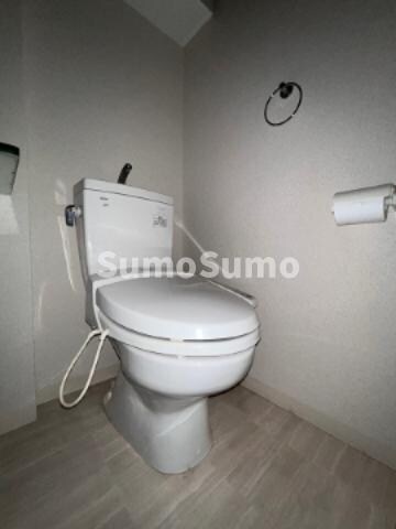 物件内観写真12　(シンプルで使いやすいトイレです)