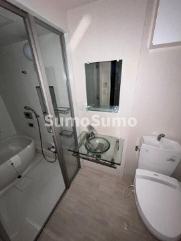 物件内観写真13　(コンパクトで使いやすい洗面所)