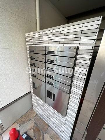 物件外観写真3　(落ち着いた雰囲気の外観です)