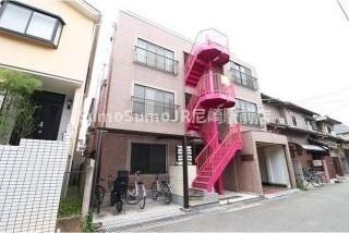 物件外観写真3　(外観もきれいです)