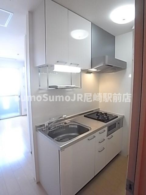 物件内観写真4　(使いやすいキッチンです)