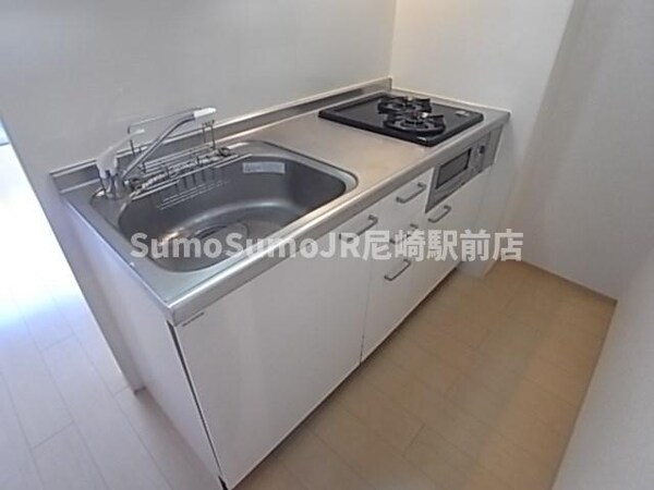 キッチン(キッチンでお料理をお楽しみください)